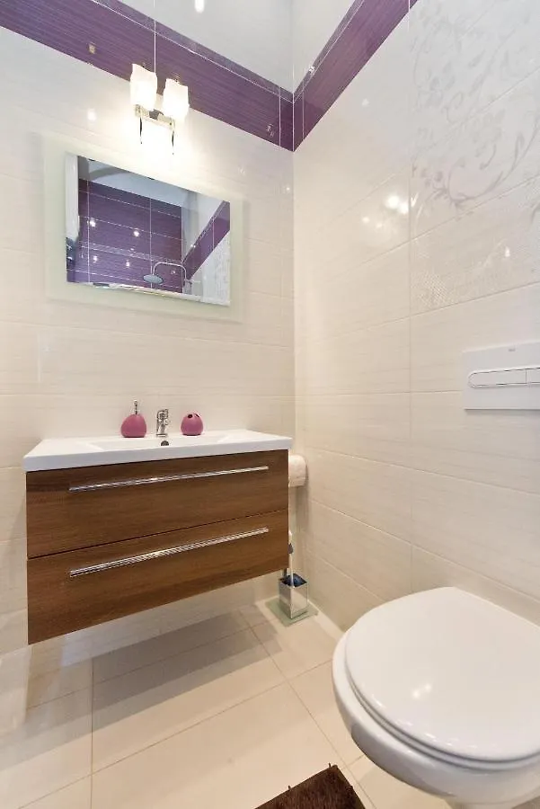 Apartment Gdanskie Apartamenty - Apartamenty Na Sw Ducha - Gdanskie Poddasza Z Jacuzzi I De Luxe