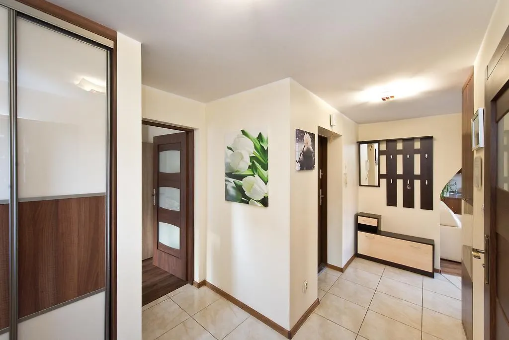Gdanskie Apartamenty - Apartamenty Na Sw Ducha - Gdanskie Poddasza Z Jacuzzi I De Luxe Poland