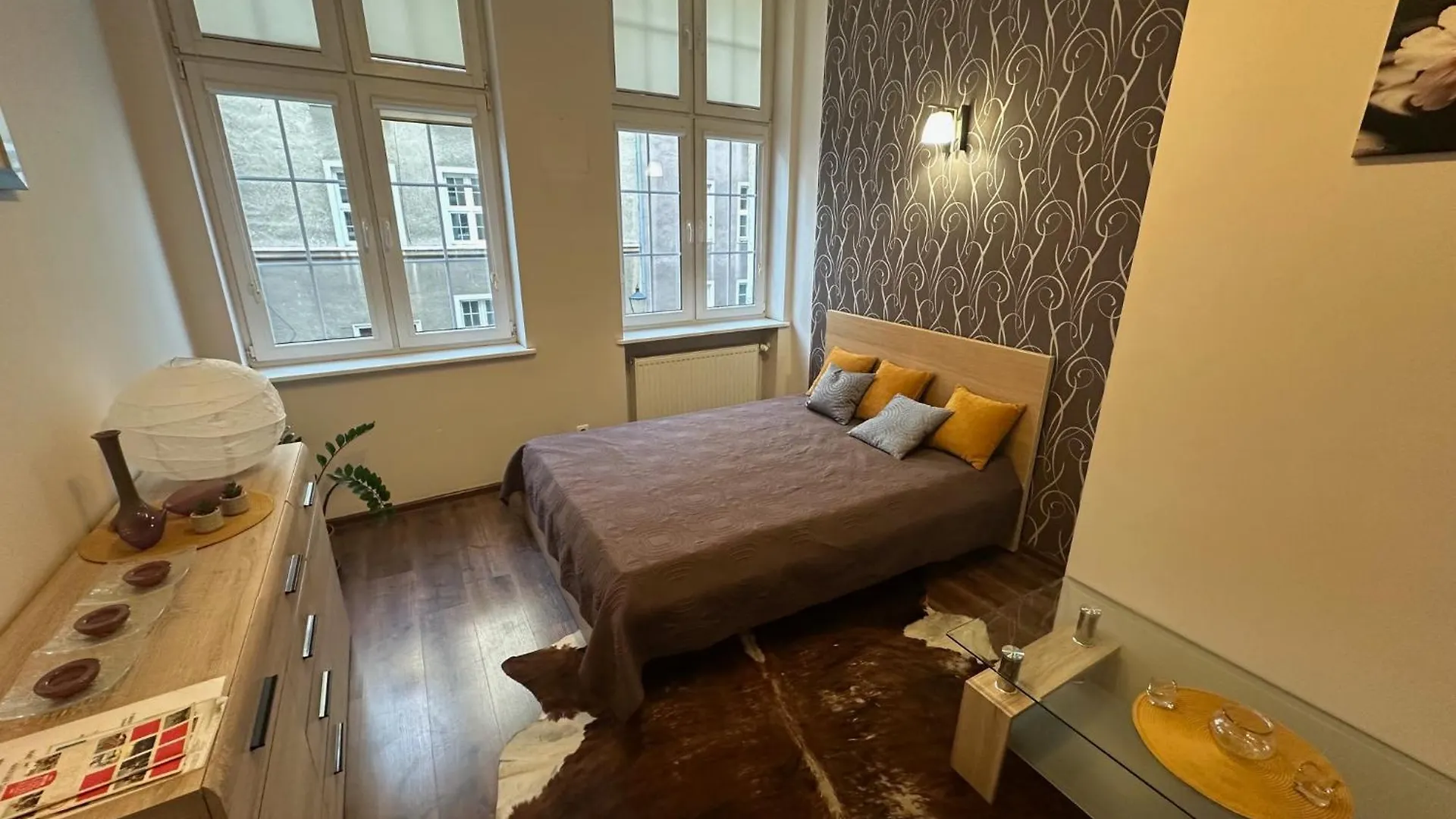 Gdanskie Apartamenty - Apartamenty Na Sw Ducha - Gdanskie Poddasza Z Jacuzzi I De Luxe 0*, Gdansk